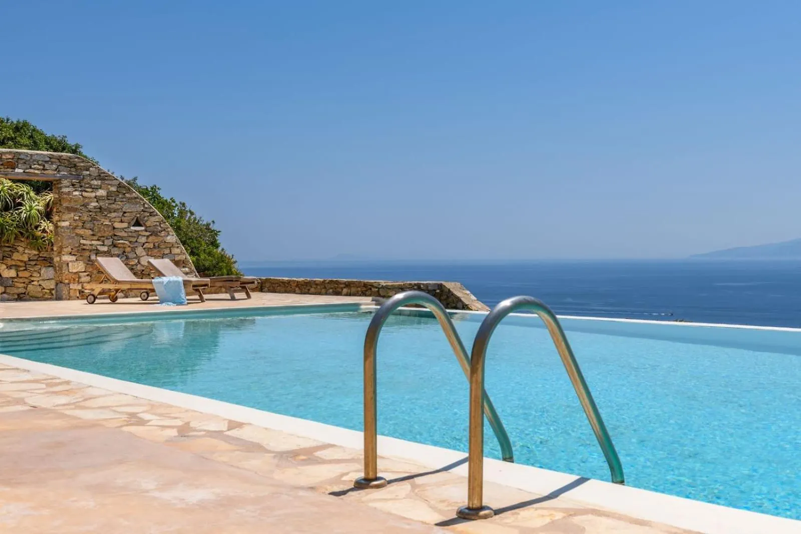 Villa Sea Angels Kalafatis Grecia
